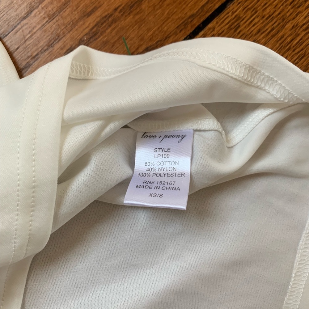 Little white slip new without tag - Picture 3 of 3